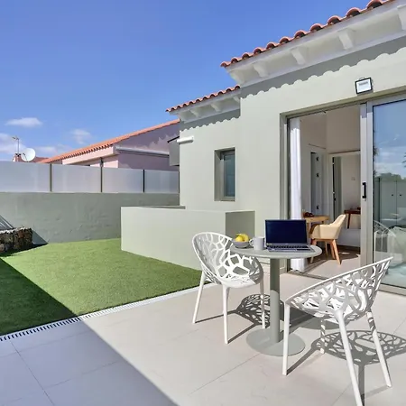 Prestige Luxe Pacific Ocean By Sustainable Energy Villa